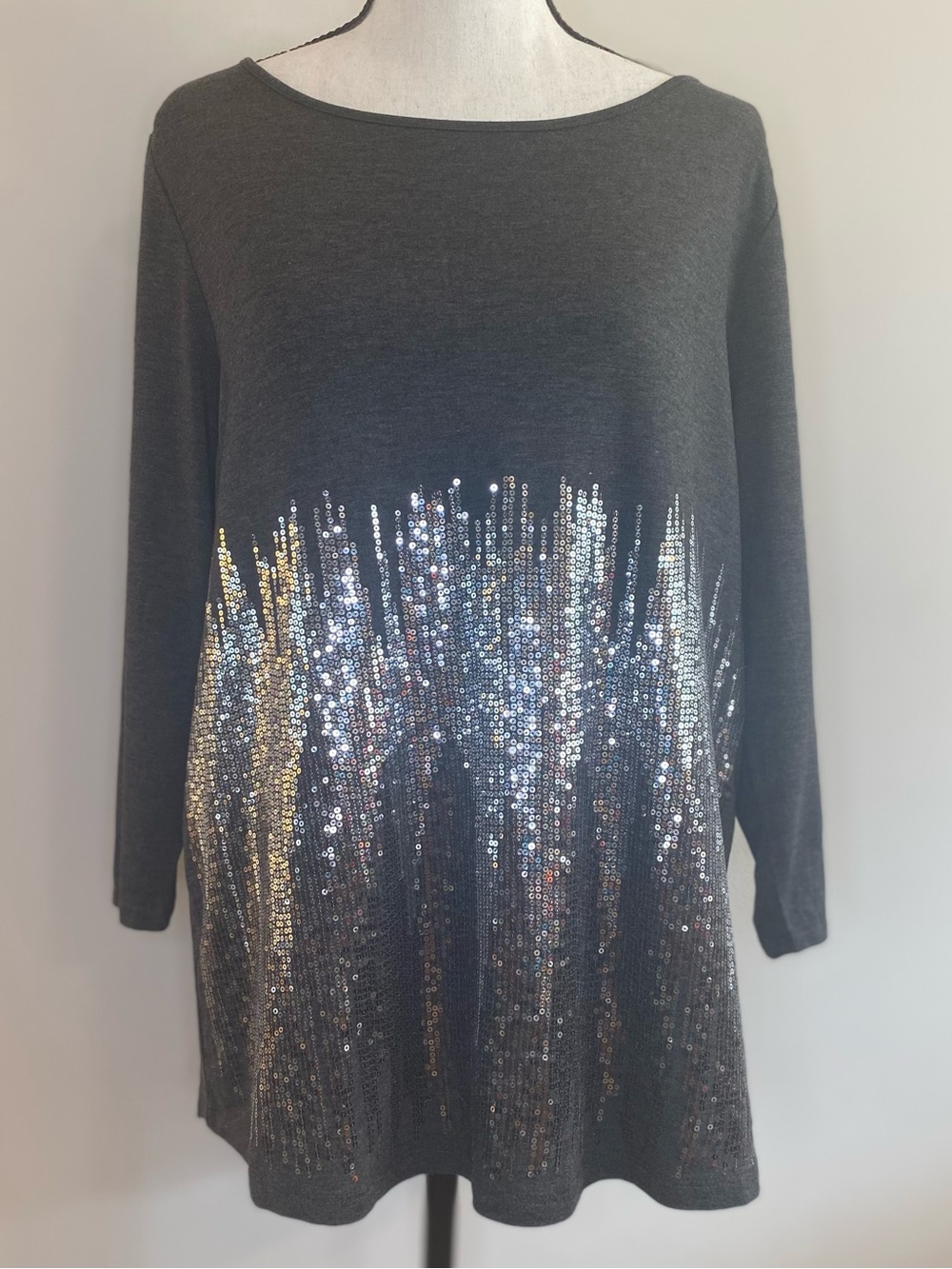The Limited Charcoal Gray Long Sleeve Top with Sequin Ombre Size XL NWT